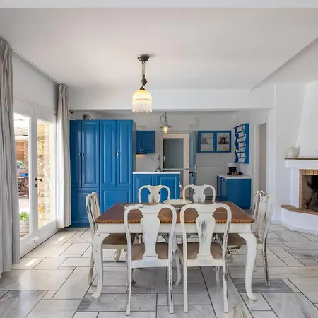 Marble Apartment Tinos